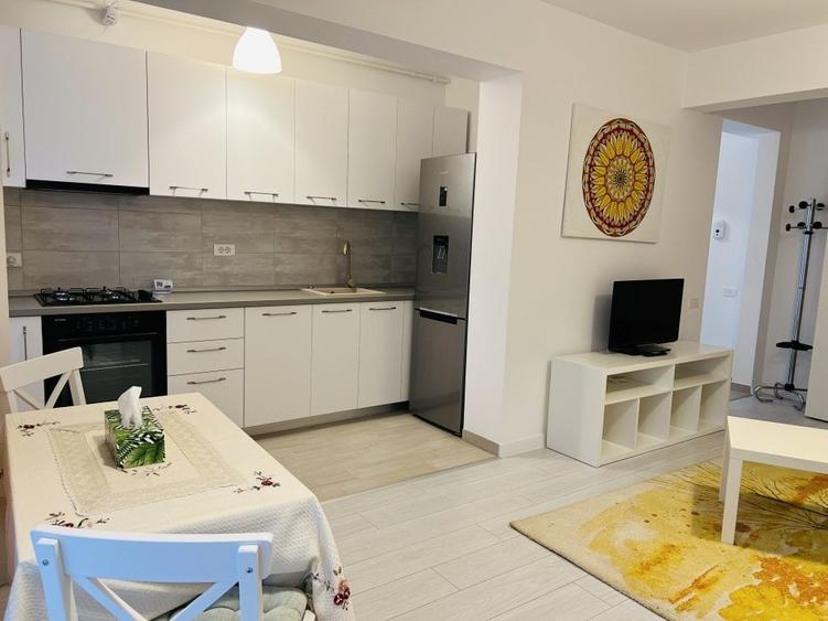 Apartament cu 2 camere decomandat, mobilat în Theodor Pallady