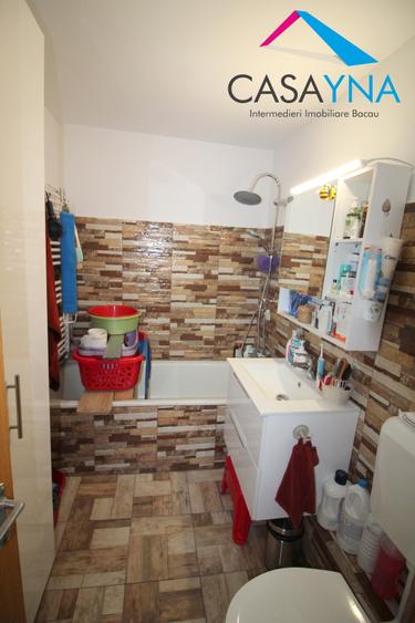 Apartament cu 4 camere decomandat în Ștefan cel Mare