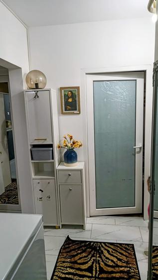 Apartament cu 2 camere decomandat în Sârbi