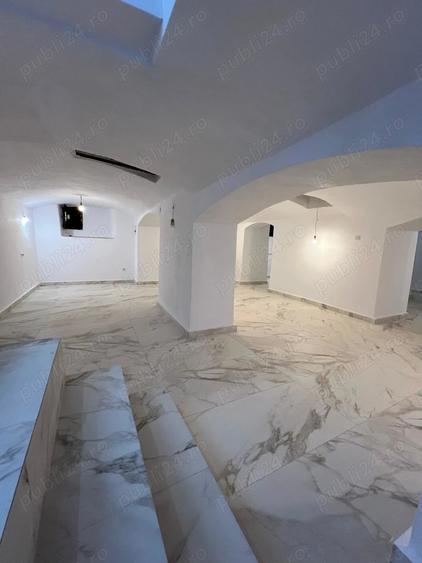 Spațiu comercial, de 91 mp, în Central
