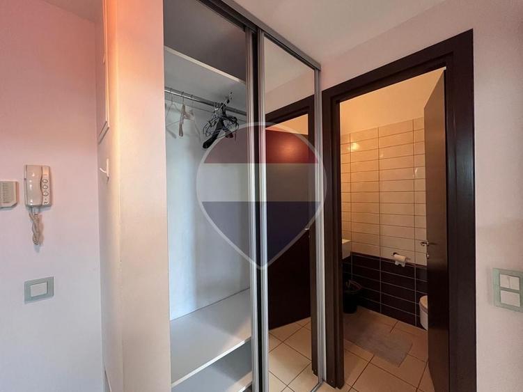 Apartament cu 2 camere decomandat, mobilat în Splaiul Unirii