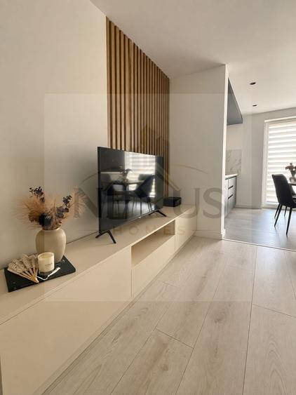 Apartament cu 2 camere semidecomandat, mobilat în Eroii Revoluției