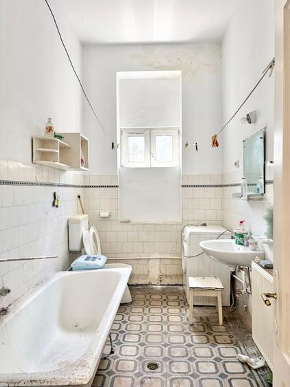 Casă individuală cu 4 camere cu Canalizare în Polonă