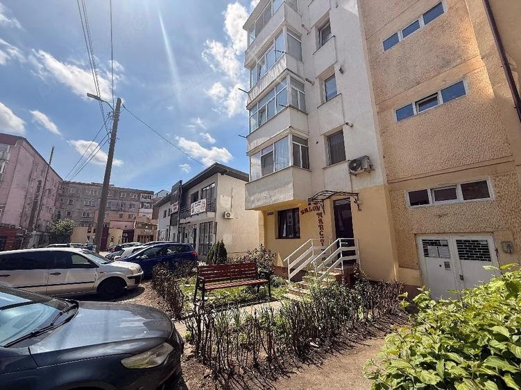 Spațiu comercial, de 65 mp, în Horia