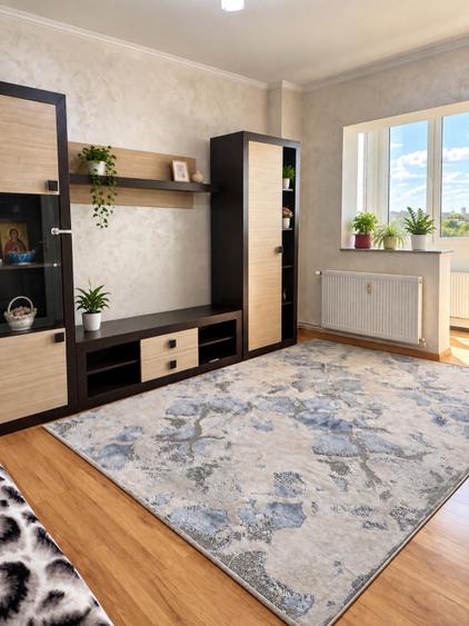 Apartament cu 2 camere semidecomandat, mobilat în Micălaca