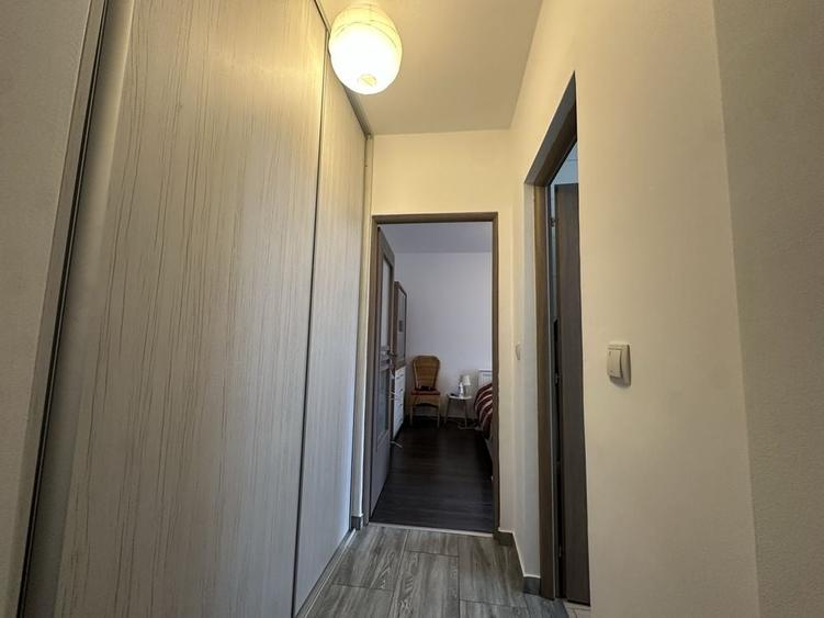Apartament cu 2 camere decomandat în Florești