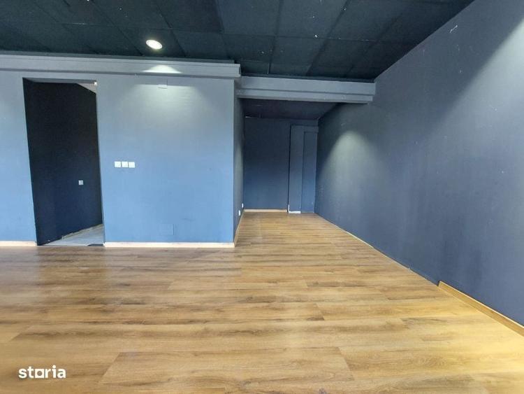 Spațiu comercial, de 106 mp, în Delfinariu