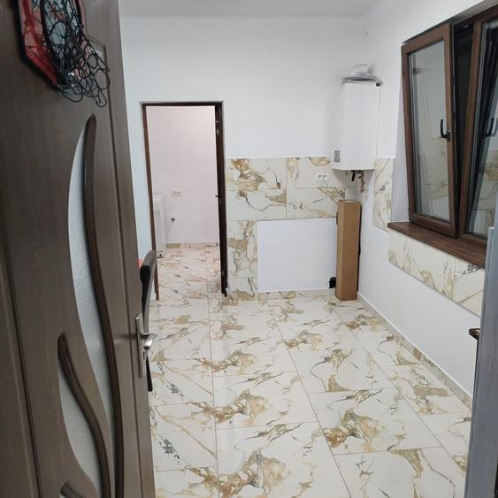 Spațiu comercial, de 1,080 mp, în Bujac
