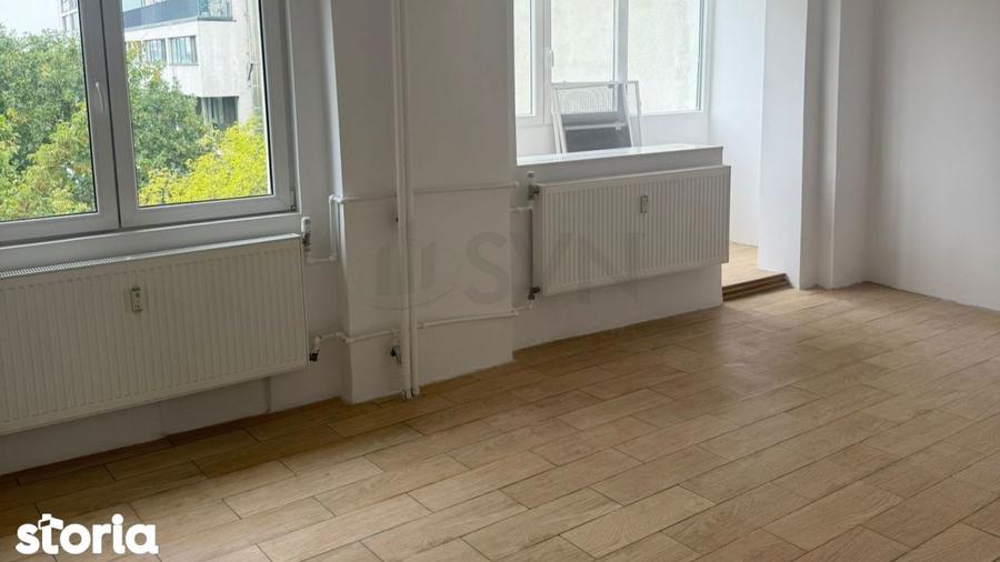 Apartament cu 3 camere decomandat în Colentina