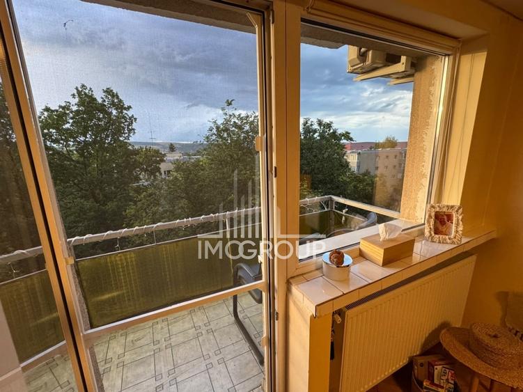 Apartament cu 2 camere decomandat, mobilat în Zorilor