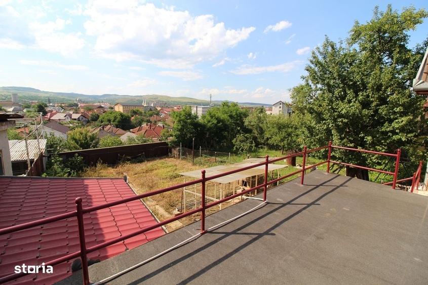 Casă cu 4 camere în Hunedoara