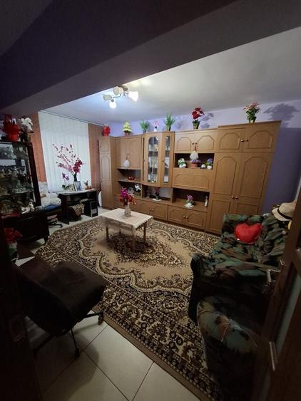Apartament cu 2 camere decomandat în Sud