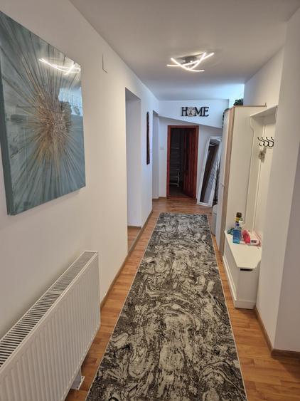 Casă cu 2 camere în Central