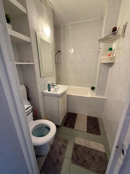 Apartament cu 2 camere semidecomandat, mobilat în Vitan