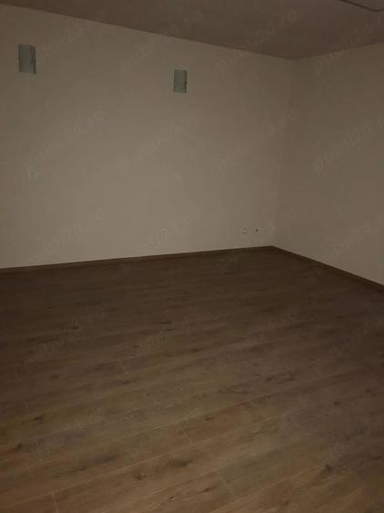Spațiu comercial, de 16 mp, în P-ța Unirii