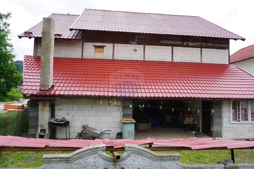 Casă cu 4 camere cu Teren 1895 Mp în Săliște