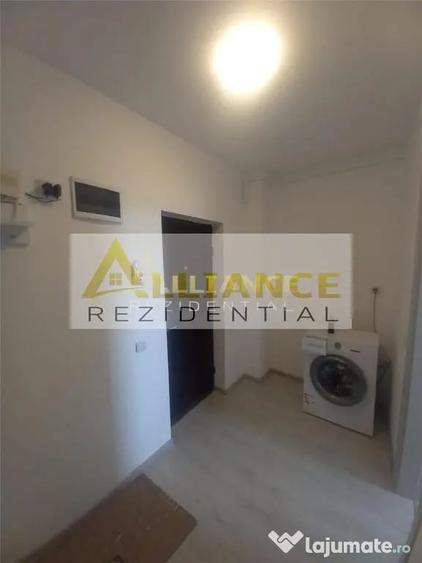 Apartament cu 3 camere decomandat în Metalurgiei