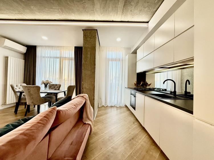 Apartament cu 2 camere semidecomandat, mobilat în Floreasca