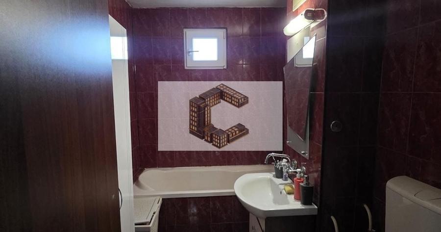 Apartament cu 3 camere decomandat, mobilat în Girocului