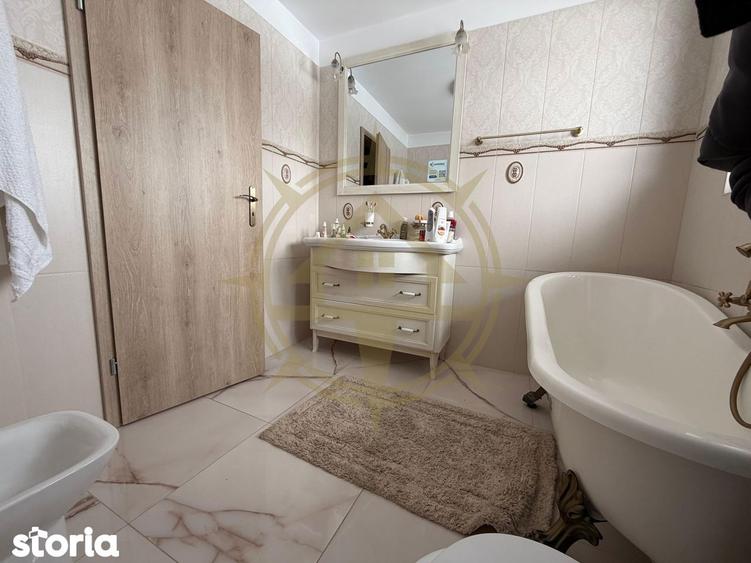 Casă cu 6 camere cu Teren 622 Mp în Snagov