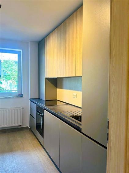 Apartament cu 3 camere decomandat, mobilat în Răcădău