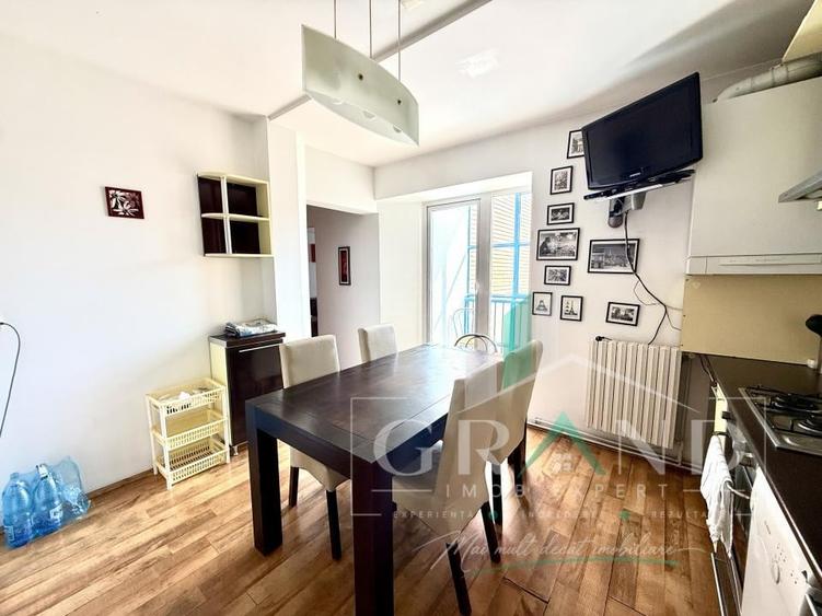 Apartament cu 4 camere decomandat, mobilat în Zorilor