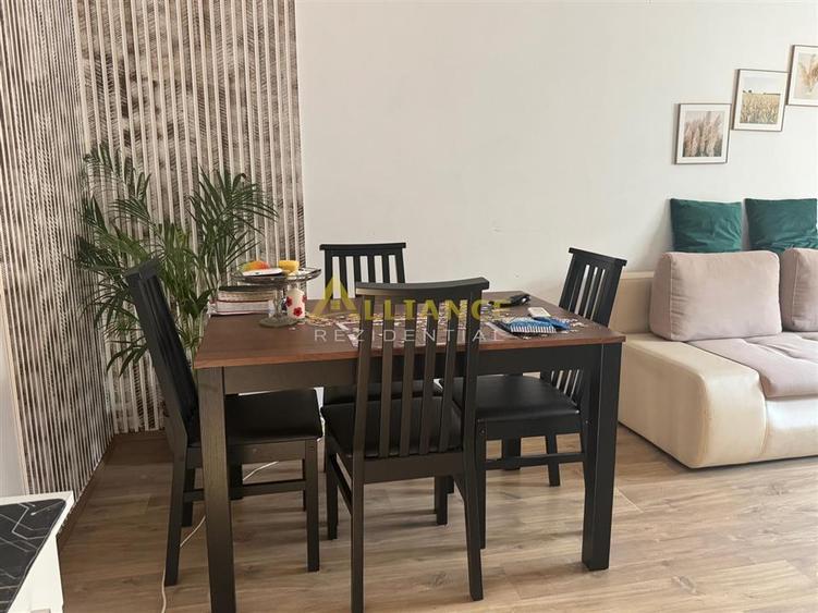 Apartament cu 2 camere decomandat, mobilat în Central