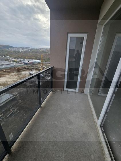 Apartament cu 2 camere semidecomandat în Florești