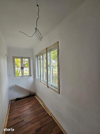 Casă cu 2 camere cu Teren 472 Mp în Vețel