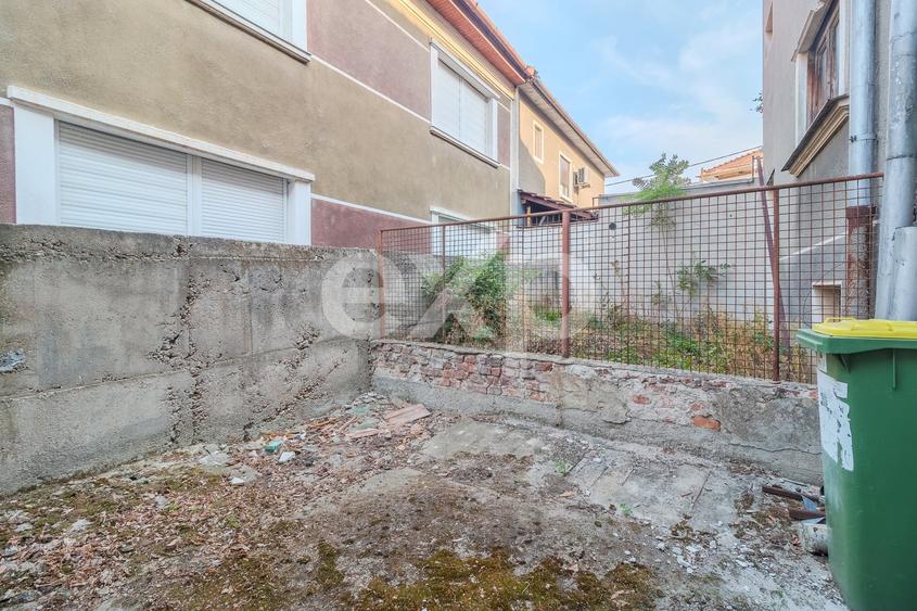 Casă individuală cu 4 camere cu Canalizare în Dealuri Oradea