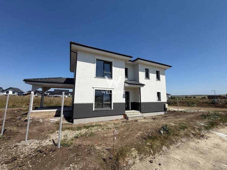 Casă individuală cu 5 camere cu Canalizare în Șura Mică