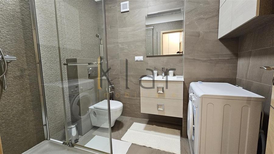 Apartament cu 3 camere semidecomandat, mobilat în Gheorgheni
