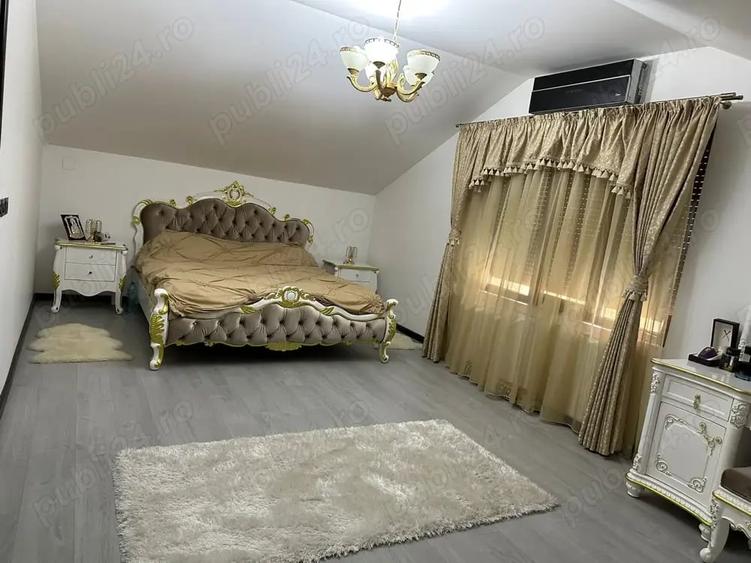 Casă cu 4 camere cu Teren 395 Mp în Central