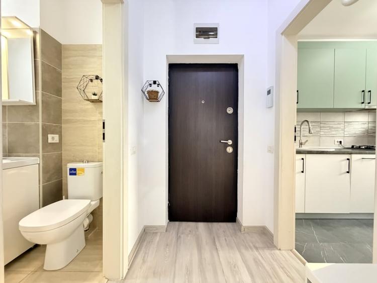 Apartament cu 2 camere decomandat, mobilat în Girocului
