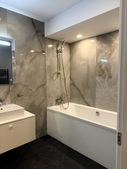Apartament cu 3 camere semidecomandat, mobilat în Iancu Nicolae
