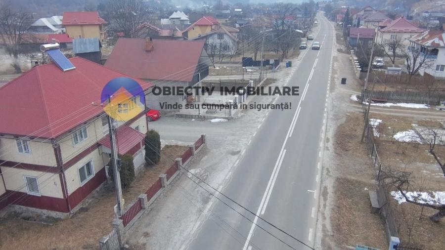 Casă individuală cu 4 camere cu Teren 1376 Mp în Borca