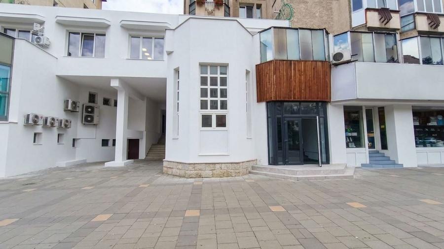 Spațiu comercial, de 70 mp, în Ultracentral