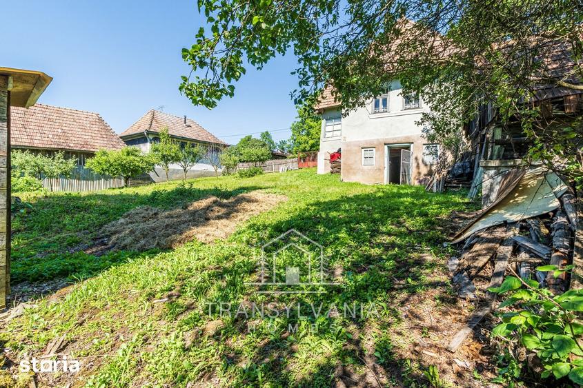 Casă cu 2 camere cu Teren 1368 Mp în Petrești