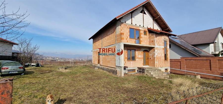 Casă individuală cu 4 camere cu Garaj în Ampoi 1