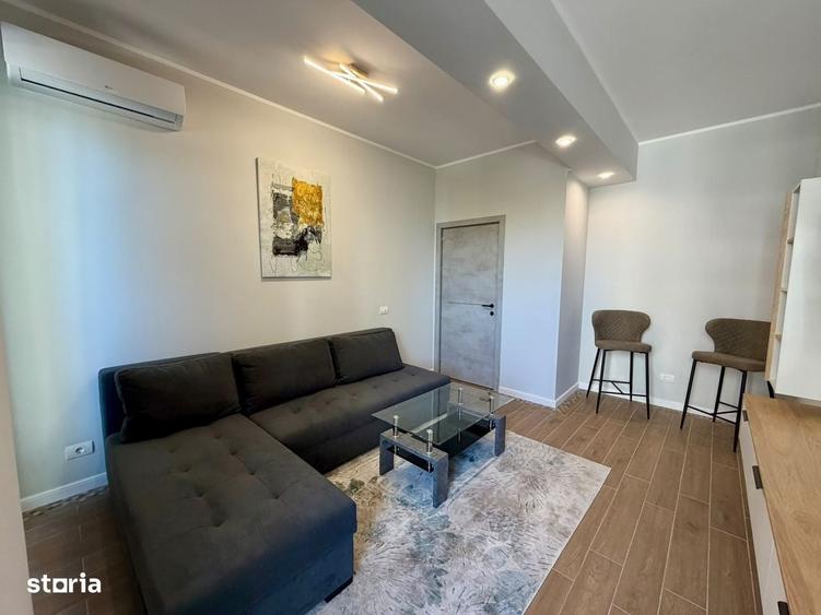 Apartament cu 2 camere decomandat în Universitate