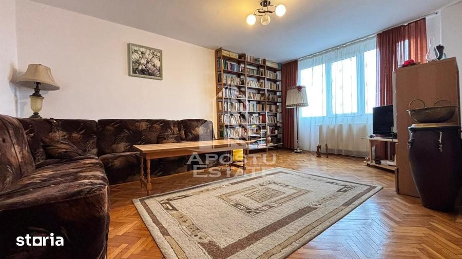 Apartament cu 3 camere decomandat în Take Ionescu