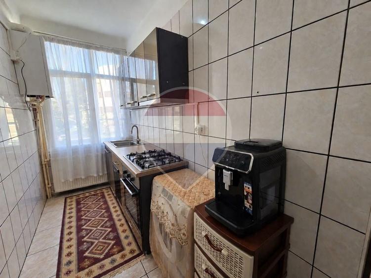 Apartament cu 2 camere decomandat în Calea Călărașilor