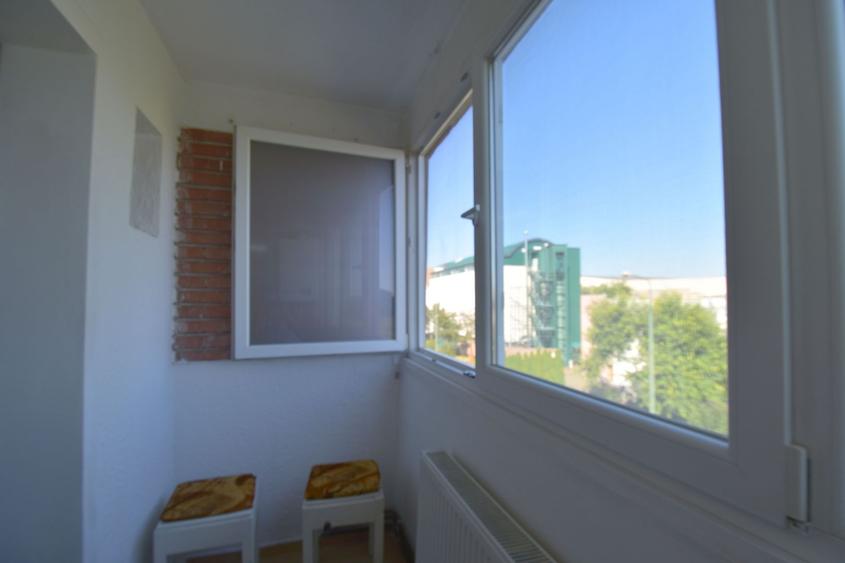 Apartament cu 2 camere decomandat, mobilat în Complex Studențesc