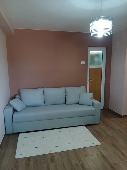Garsonieră decomandată în Gară
