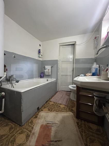 Casă individuală cu 3 camere cu Canalizare în Nicula
