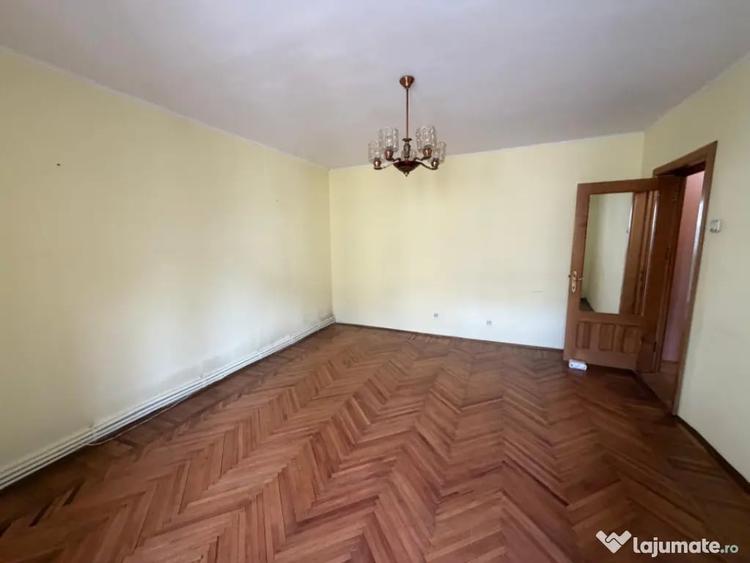 Apartament 3 camere , 2 bai , etaj intermediar , Radauti - Radauti (Suceava) - 8