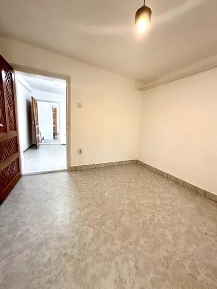 Spațiu comercial, de 56 mp, în Mihai Bravu