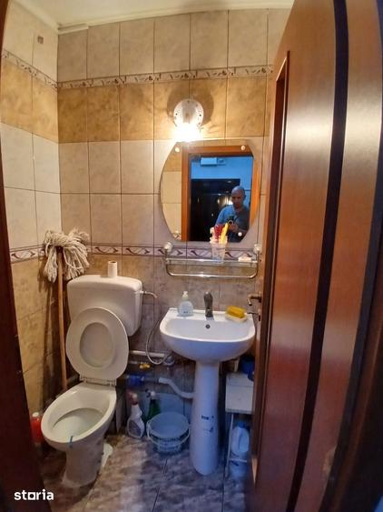 Apartament cu 3 camere decomandat în Delfinariu