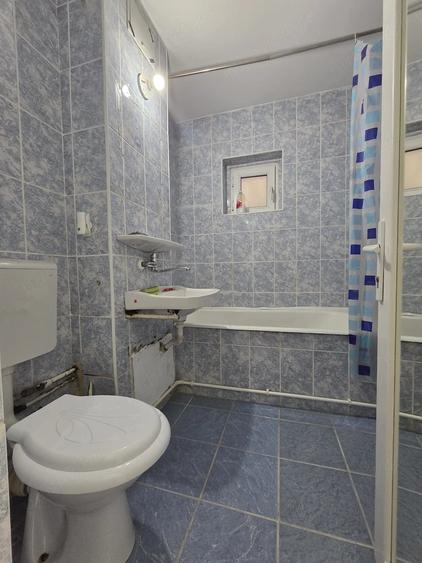 Apartament cu 2 camere decomandat în Micro 17