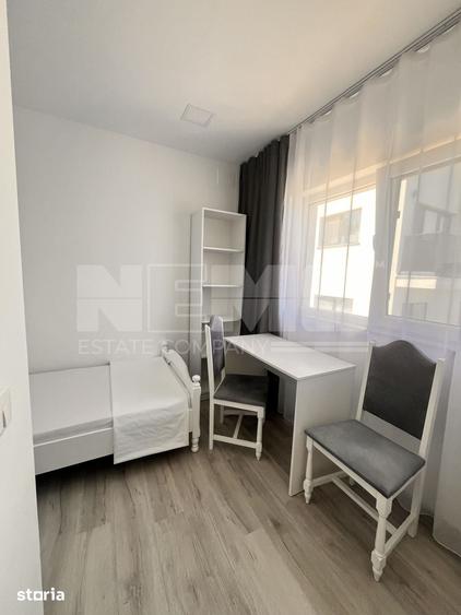 Casă cu 4 camere cu Teren 2 Mp în Central